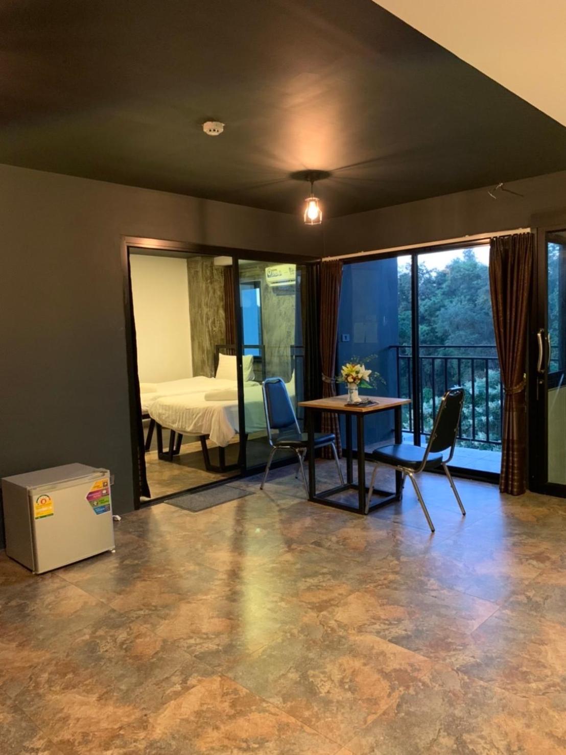 Dm Inn Khon Kaen Dış mekan fotoğraf