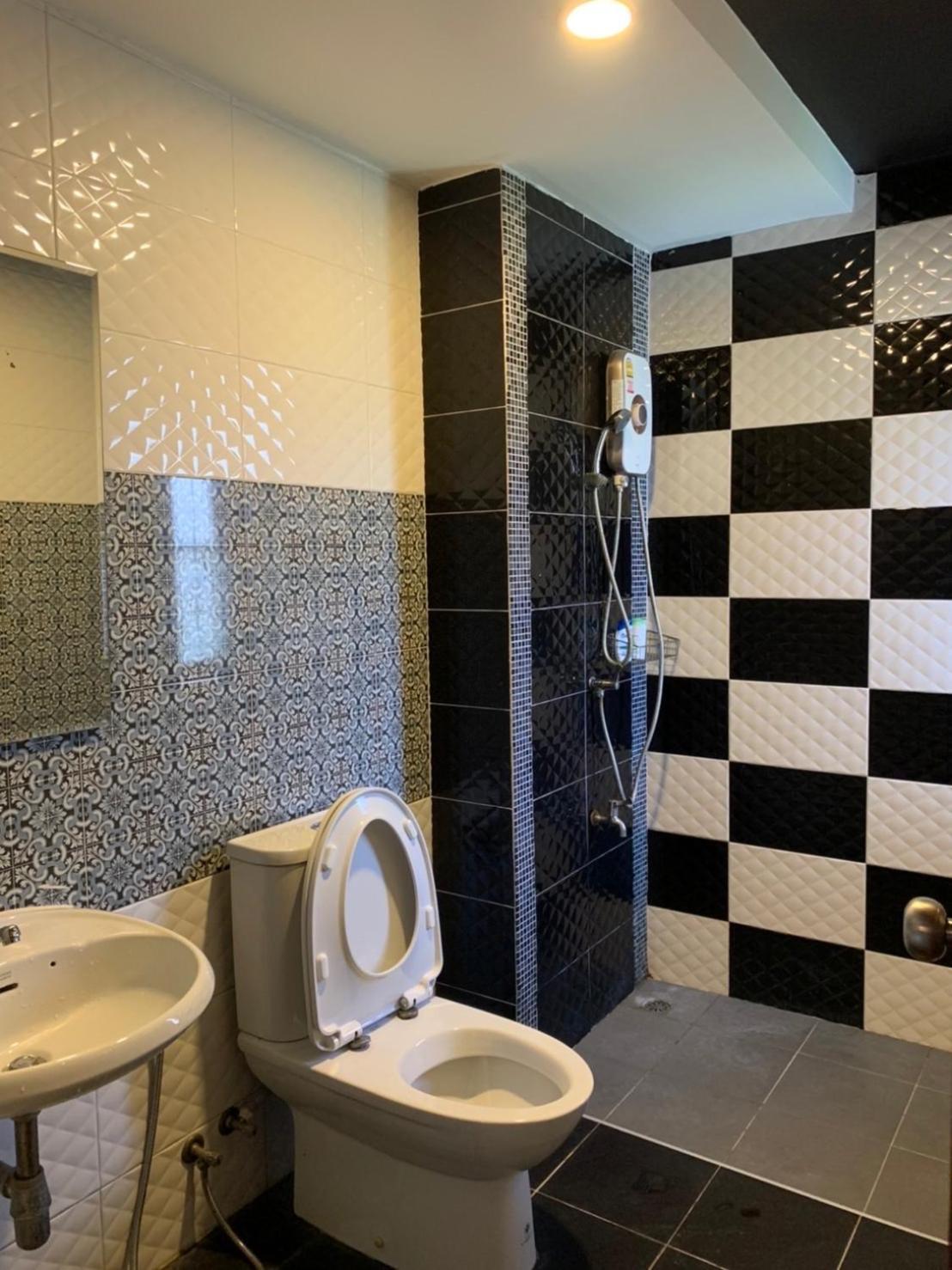 Dm Inn Khon Kaen Dış mekan fotoğraf